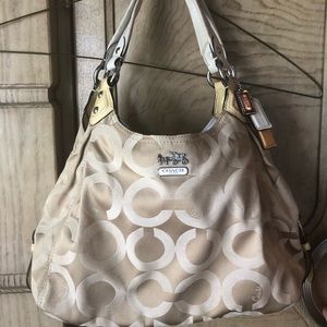 Coach handbag peach/cream/tan